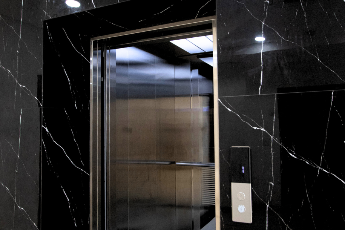 Lift dari Basement